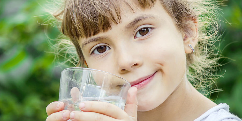 Qual è l’acqua migliore per i bambini?