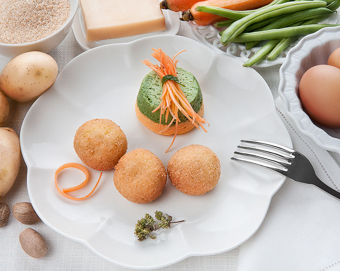 Tortino di fagiolini e carote con palline di patate filanti